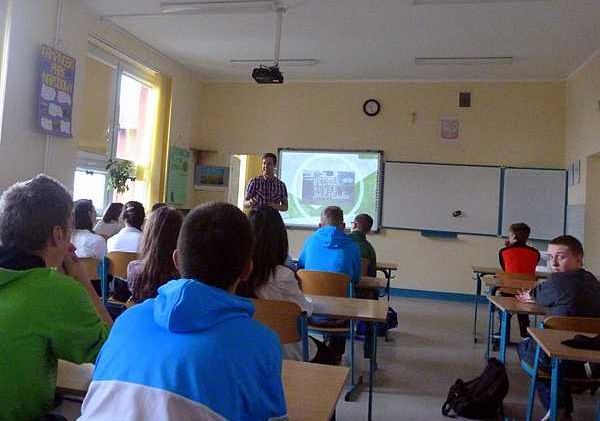 Grafika Dzień Ziemi w Gimnazjum w Somoninie