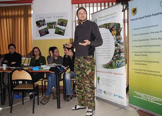 Grafika Spotkanie dla osób zajmujących się edukacją ekologiczną w województwie pomorskim Szymbark 2012
