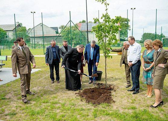 „Oficjalne otwarcie Centrum Edukacji Ekologicznej w Staniszewie” grafika