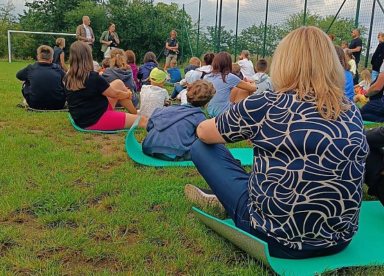 Podczas wykladu wstępnego poruszano tematykę zanieczyszczenia światlem Fot. Mirella Potrykus-Gruna Podczas wykladu poruszano tematykę zanieczyszczenia światlem
