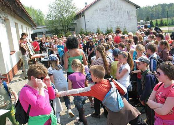 Grafika I wiosenne warsztaty przyrodnicze w OEE w Szymbarku