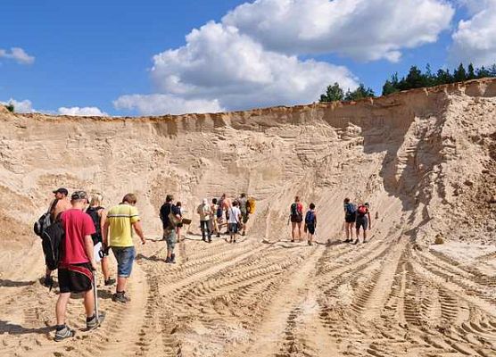 Grafika Poznanie budowy geologicznej i rzeźby Pojezierza Kaszubskiego - ćwiczenia terenowe studentów UG