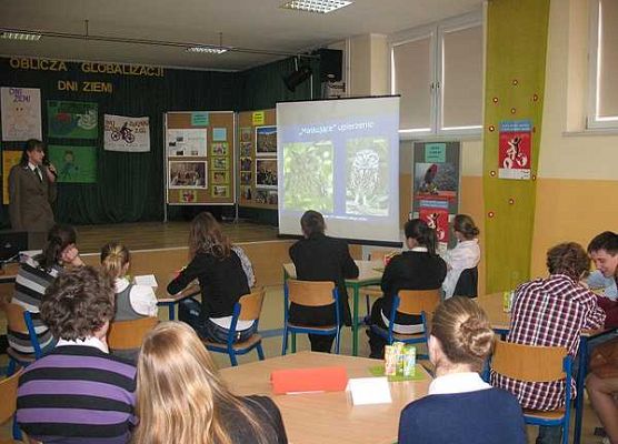 Grafika Wojewódzki Konkurs Ekologiczny pt. „Oblicza globalizacji” w Gimnazjum w Somoninie