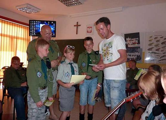 Grafika Harcerze ze Starej Kiszewy w Ośrodku Edukacji Ekologicznej w Szymbarku