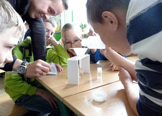 Grafika Woda pod lupą - warsztaty w Klukowej Hucie