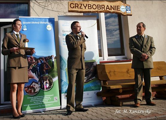 Grafika Powiatowe grzybobranie 2015’ w OEE w Szymbarku