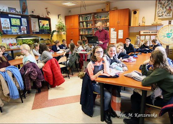 Grafika Opowieści kamienia polnego- warsztaty w OEE w Szymbarku