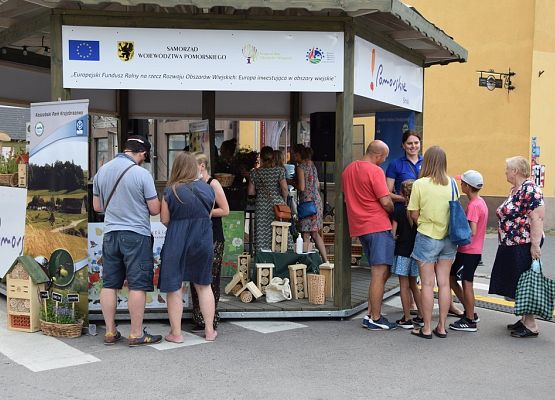 Grafika Dbajmy o dzikie zapylacze