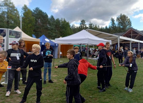 Grafika Piknik żeglarski we Wdzydzach Kiszewskich