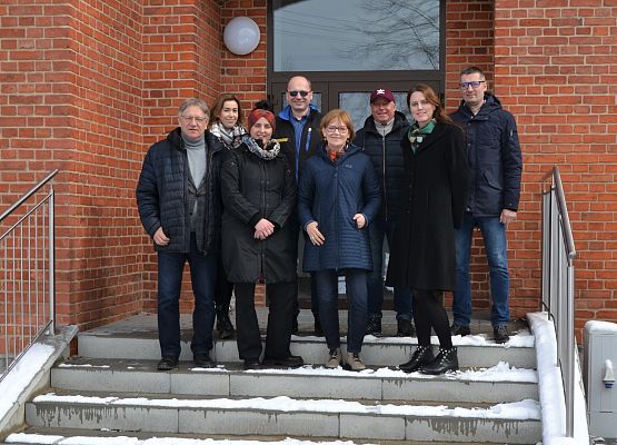 Grafika „Nowa siedziba Kaszubskiego Parku Krajobrazowego i Ośrodka Edukacji Ekologicznej”