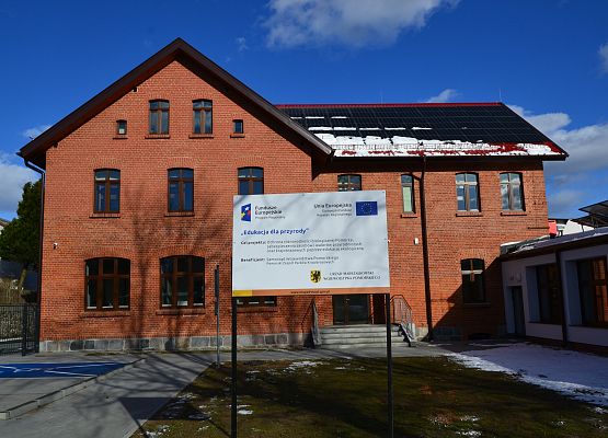 Grafika „Nowa siedziba Kaszubskiego Parku Krajobrazowego i Ośrodka Edukacji Ekologicznej”